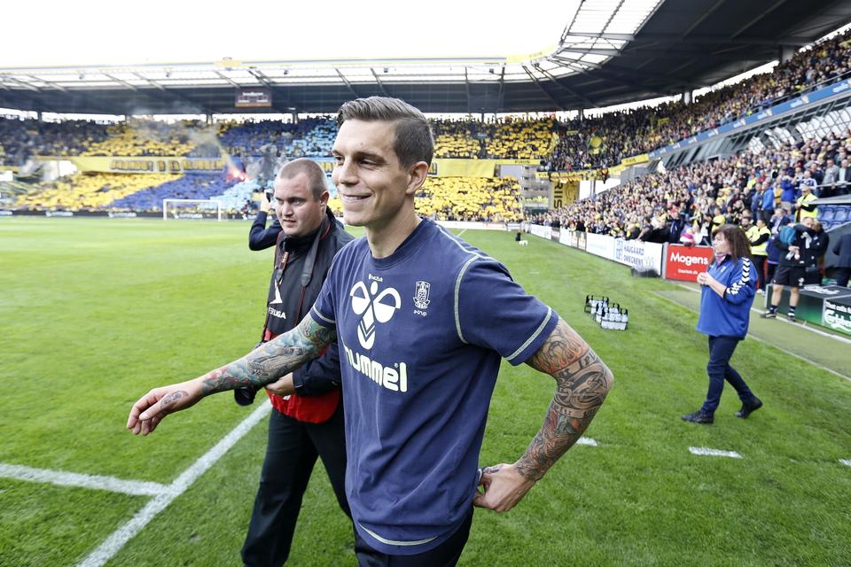 Hjemkomst. Daniel Agger vender retur til Brøndby og dansk fodbold for et par år siden. Her er han på vej på banen til en kamp mod Randers. 