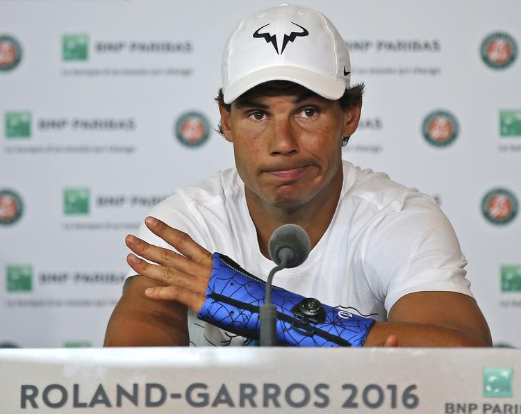 Afbud. Rafael Nadal kommer ikke med til Wimbledon på grund af en skade. 