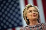 Digitalt. Donald Trump har hidtil domineret Twitter, men Clintons lejr viser, at den for alvor er på vej ind i den digitale kamp. 