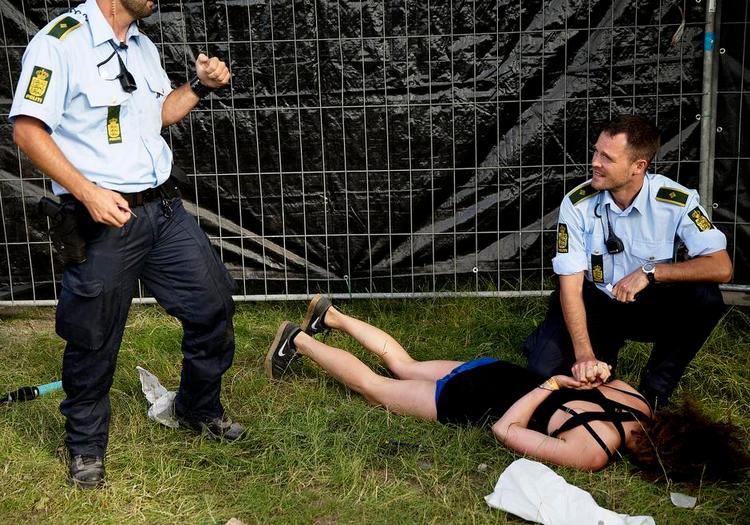 Fredelig. Trods en omdiskuteret risiko for terror oplever Roskilde Festival ifølge politiet mindre vold end nogensinde før. 