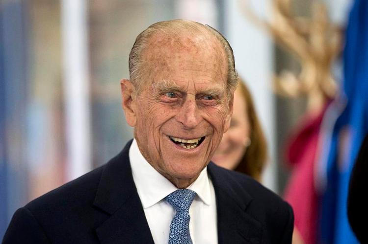Veteran. Prins Philip, der også har titel af hertug af Edinburgh, er som dronning Elizabeths mand i snart 70 år, en helt central personlighed i det moderne britiske monarki. Trods sin høje alder er han fortsat særdeles aktiv. Her er prinsen på besøg i Richmond Adult Community College i Richmond, sydvest for London. Foto: Matt Dunham 