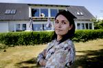 SKUFFET. Tania Holm Linke og hendes mand købte huset i Greve i 2013 i den tro, at det var i god stand. De er frustrerede over, at ejerskifteforsikringen ikke vil dække de mange skader, der efterfølgende er dukket op. 