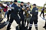 Stramning. Cirka hver anden dansker vil have strammere flygtningepolitik. 