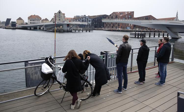Skodbro. Inderhavnsbroen bliver aldrig færdig. Punktum. 