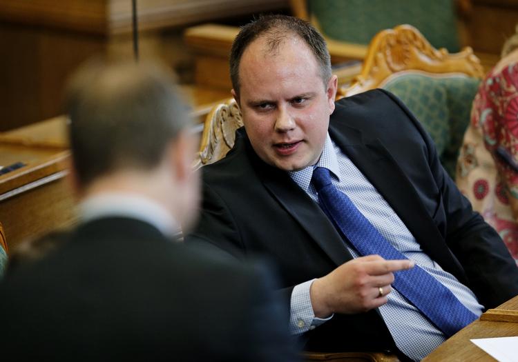 STRAMMER: DF-udlændingeordfører trækker mere end nogen anden politiker flygtningedebatten mod højre. 