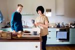 PERFEKTION. Akiko Kuwahata og Ken Winther har modtaget Kunsthåndværker-prisens bronzemedalje for deres trææske, som kan bruges til en tur i skoven. Kurven er udført i ahorn og har fine samlinger og bløde overflader. Bakken på bordet er æskens låg 