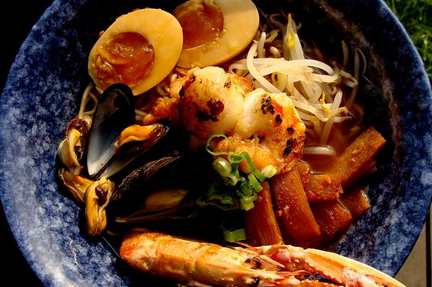 12. Værsgo – ramen med skaldyr a la Joe Kimura baseret på grundsuppen dashi og shio tare-masse. 