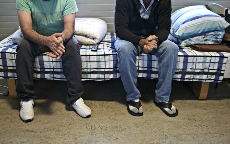 FLYGTNINGE. Kommunerne har modtaget færre flygtninge i 2016 end forventet. Derfor nedjusterer Udlændingestyrelsen nu det samlede antal for i år. 