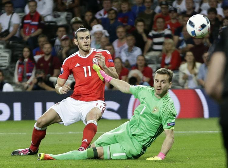 Målscorer. Gareth Bale lukkede og slukkede for Wales i 3-0-sejren mod Rusland. 