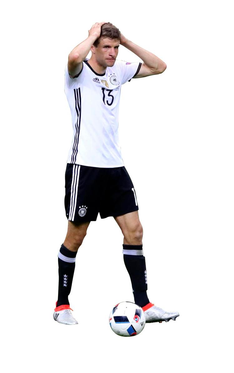 raumdeuter. Thomas Müller skal til at vise sin målfarlighed ved EM efter en utilfredsstillende personlig begyndelse på slutrunden. 