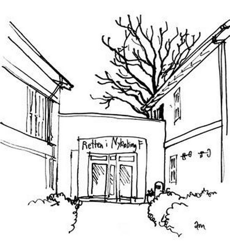 Drabstiltalt. Der er afsat i alt omkring 30 retsdage til sagen mod en 31-årig sygeplejerske, som er tiltalt for at have slået patienter på Nykøbing Falster Sygehus ihjel. Der forventes at falde dom i juni måned. Tegning: Anne-Marie Steen Pedersen. 