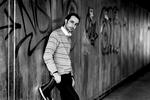 mahmoud og hans oud. Maher Mahmoud er mere til musik end krig og våben. »Jeg elsker mit instrument meget mere«, fortæller han. Maher spiller oud, som er et strengeinstrument, der ligner en lut. Siden 2012 har han boet i Randers. 
