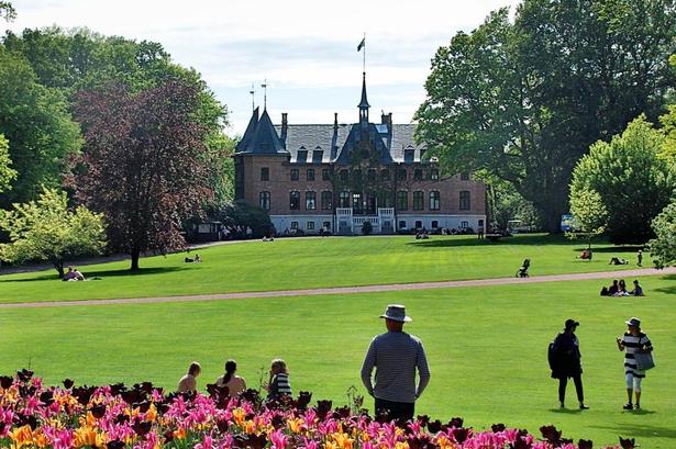 Indgangen. Sofiero slot ligger uden for Helsingborg i Sverige. 