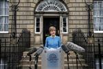 Løsrivelse. Den skotske førsteminister Nicola Sturgeon talte til pressen efter et hastemøde om det britiske EU-nej. 