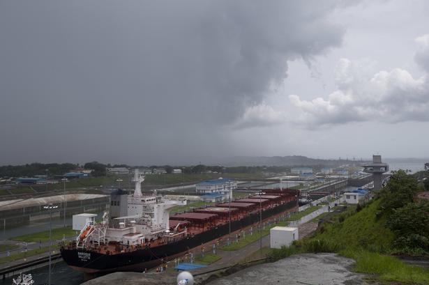 Inden Cosco Shipping Panama lagde vej igennem kanalen, havde det noget mindre maltesiske skib Baroque ageret forsøgskanin. 