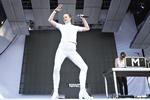 Showpop. Islandske Milywhale består af en danser og en producer. Ideen er sjov, men musikalsk mangler udførelsen en del. 