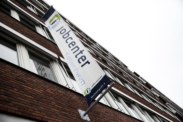 Aktivering. Sagsbehandlingen i jobcentre halter, viser undersøgelse. 