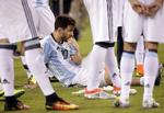 udslukt. Lionel Messi kunne ikke tåle skuffelsen over endnu en kikset slutrunde for Argentina. 