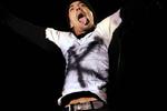 Nedtur. Anthony Kiddis og Red Hot Chili Peppers' koncert på Orange Scene i 2002 fik blot tre hjerter. Fem år senere gik det helt galt og Politikens anmelder nøjedes med et enkelt hjerte til hovednavnet. 