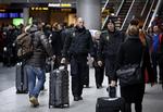 SIKKERHED. Tilbage i marts, efter terrorangrebene i Bruxelles, blev politibevogtningen øget i Københavns Lufthavn. Nu er det sket igen. (Arkivfoto) 