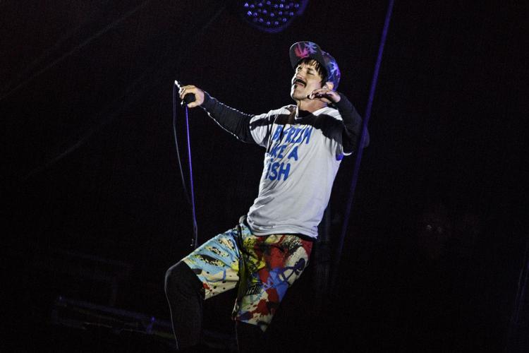 Forsanger. Berlingskes anmelder er specielt utilfreds med Anthony Kiedis. 