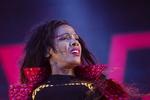 glamourøst. Dawn Richards tonsede ind på scenen med dansere, glimmertrusser, tårnhøje stiletter og et amfetaminhøjt energiniveau. 