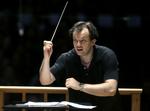 Nok. Andris Nelsons, der var blandt favoritterne til stillingen som chefdirigent for Berlinerfilharmonikerne, har angiveligt fået nok af kontrol fra musikchefen og kollegaen Christian Thielemann i Bayreuth. 