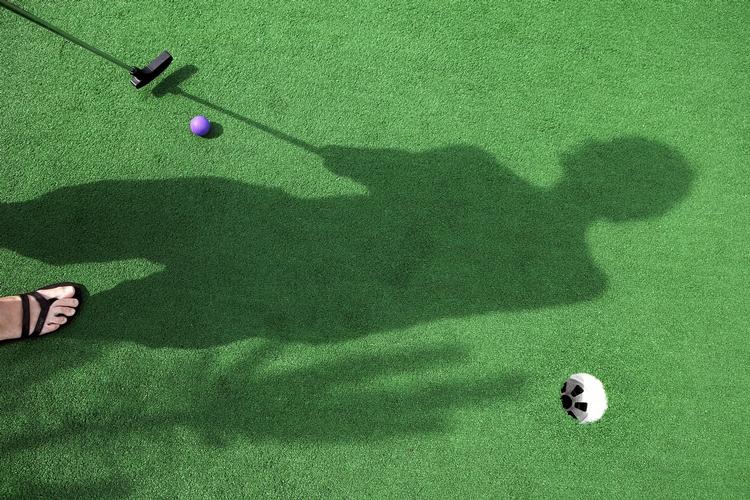 Minigolf. Der er mange gode minigolfbaner rundt omkring - både i Danmark og i resten af verden. Læserne deler deres favoritter her. 