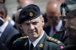 HOLD MUND. Folketingets Ombudsmand kritiserede tirsdag forsvarschef Peter Bartram for at have givet ansatte mundkurv på. (Arkiv) 