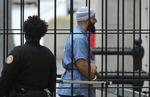 RETSSAG. Den morddøbte Adnan Syed har tilbragt 16 år I fængsel for mordet på hans gymnasium-ekskæreste. Nu bliver sagen genoptaget efter at millioner har lyttet til krimipodcasten ’Serial’ om sagen. 