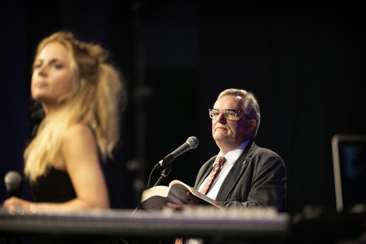 Musiklyrik. Digteren og forfatteren Søren Ulrik Thomsen og sangeren Maja Hartnack bidrog begge med hver sin stemme til åbningen af årets københavnske jazzfestival. 