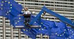 EU-positiv. I en ny måling, som Megafon har foretaget for Politiken og TV 2, svarer 42 procent af de adspurgte, at Danmark bør søge mod kernen af EU-lande som Tyskland og Frankrig, mens 36 procent svarer, at Danmark skal have en løsere tilknytning til EU end kernelandene. 16 procent mener, at Danmark skal forlade EU, mens 6 procent er i tvivl. 