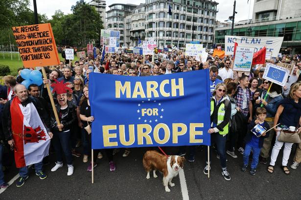 60 procent af indbyggerne i London stemte for at blive i EU, måske derfor der mødte så mange op til dagens demostration. 