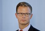 Skat Benny Engelbrecht har svært ved at se skattelettelser for sig, men vil kun udelukke topskattelettelser. 