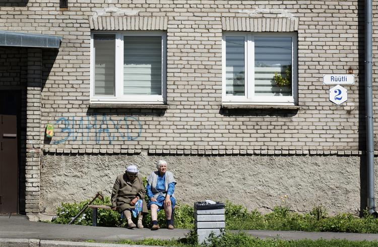 Minoritet. Den estiske regering frygter, at de russisktalende her i byen Narva i det østlige Estland bliver påvirket af russisk propaganda. 