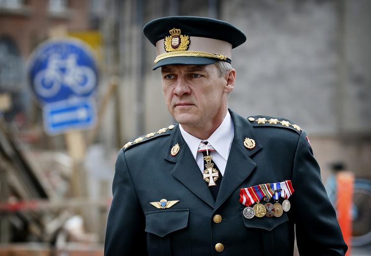 YTRINGSFRIHED. Forsvarschef og general Peter Bartram har skabt debat om ytringsfriheden i Forsvaret med sine udtalelser om »illoyale ansatte«. 