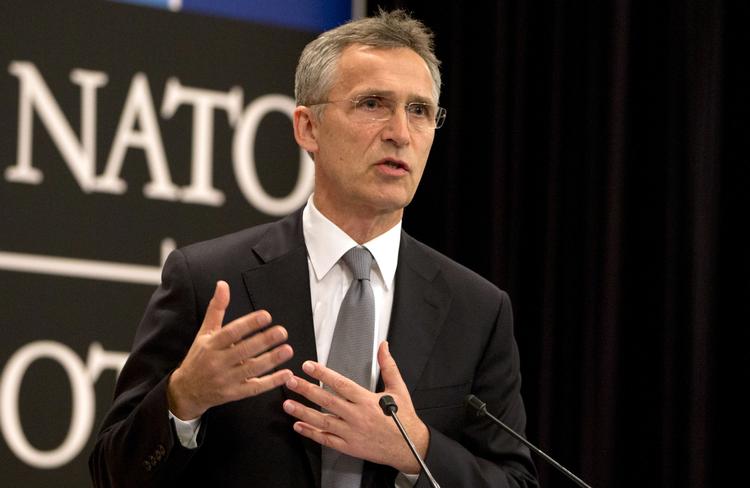 Oprustning. Natos generalsekretær, Jens Stoltenberg, siger, at der er brug for en oprustning af alliancens forsvarsbudgetter. 