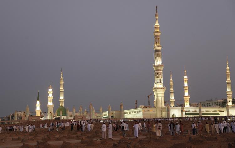 Terror. Byen Medina i Saudi-Arabien blev i dag ramt af en selvmorders bombe nær Profetens moské. 
