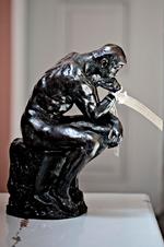 Grubletid. Er det bevist, at de tre tiltalte ville sælge denne falske bronzeskulptur? Det er det, dommerne i sidste ende skal tage stilling til i sagen om den falske Grubler. Den beslutning udsatte de i går til 4. juli. 