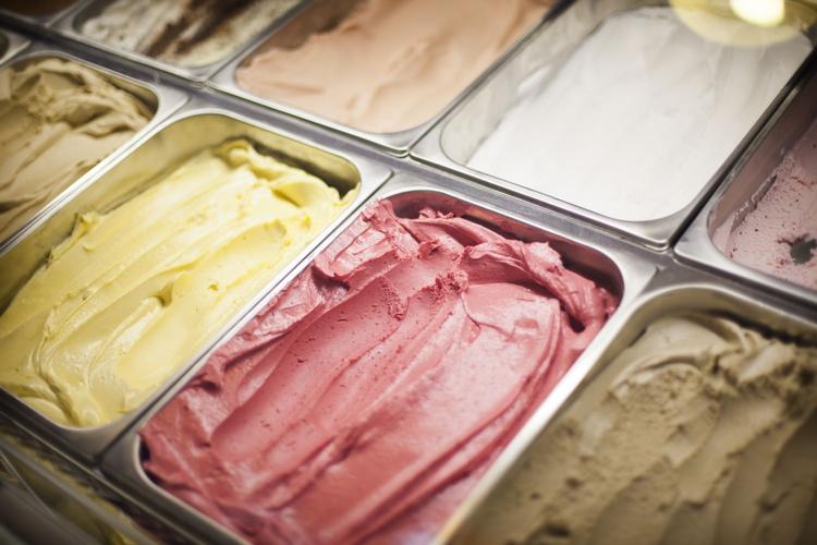 Cool. Kærnemælk, maltsirup, kaffe, urter, karamelliseret lavendel. Der er ikke grænser for opfindsomheden i museums-isene. 