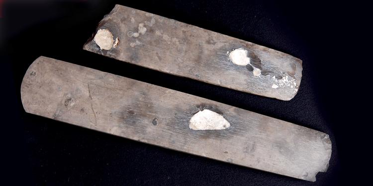 Danefæ. Her er den længste flintøkse, der nogensinde er fundet i Danmark. 