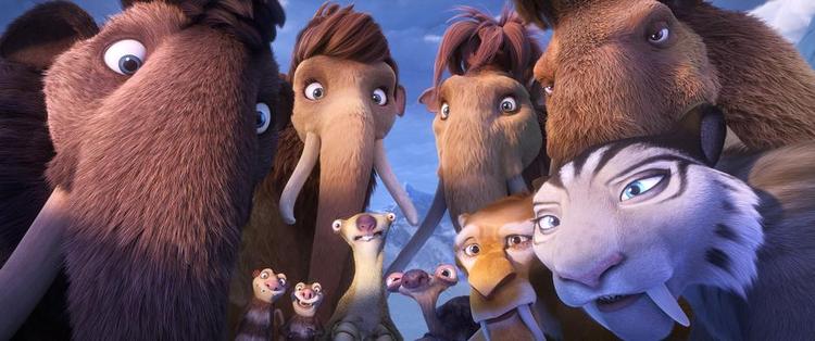ISTIDSFAUNA. Manny, Diego og de andre kendte og elskede figurer fra ’Ice Age’-universet står over for både velkendte og uventede udfordringer i 5’eren. Foto: Twentieth Century Fox 
