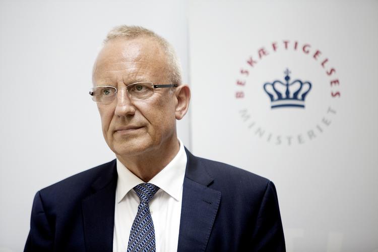 Jobplan. Beskæftigelsesminister Jørn Neergaard Larsen (V) vil udstille kommunernes evner til at få ledige i arbejde. 