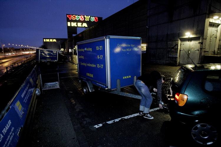 AFBLÆST. Danske kunder behøver ikke være bekymrede over Malm-møbler fra Ikea trods sanktioner i USA, mener Sikkerhedsstyrelsen. 