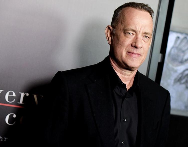Superstar. Tom Hanks har været på banen i mere end 30 år, og han er for længst et af de hotteste navne i den internationale filmverden. Her er han til filmpremiere tidligere i år i Los Angeles. Foto: Richard Shotwell/AP 