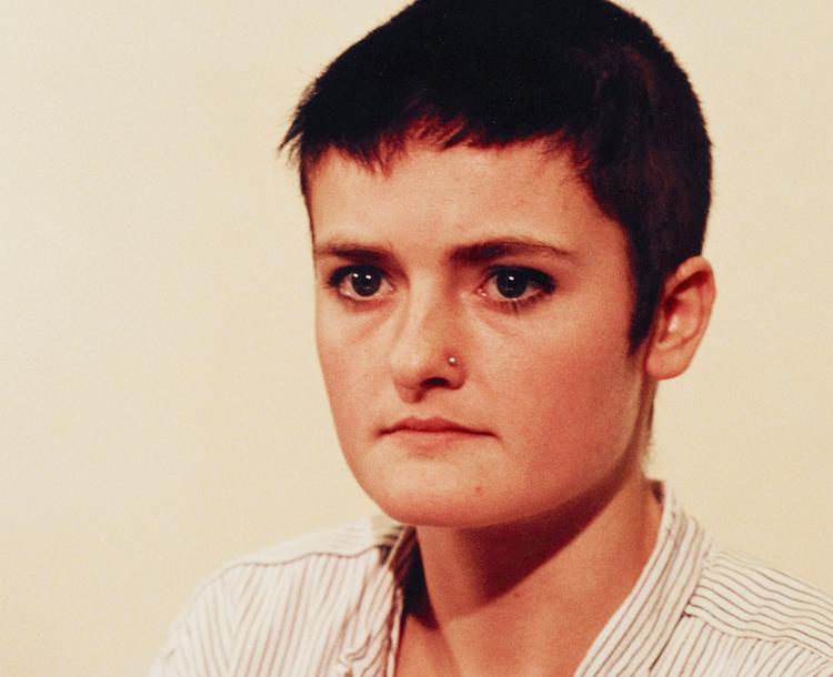 Vrede. Pernille Rosenkrantz-Theil har et iboende raseri, der kom fuldt til udtryk, da hun var ung. Billedet er fra 1996, da hun som kun 19-årig var nyvalgt medlem af Enhedslistens bestyrelse. Foto: Annelise Fibæk (arkiv) 