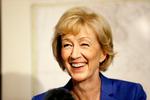 opløb. Andrea Leadsom er den ene af to kvindelige kandidater til at blive Storbritanniens næste premierminister. 