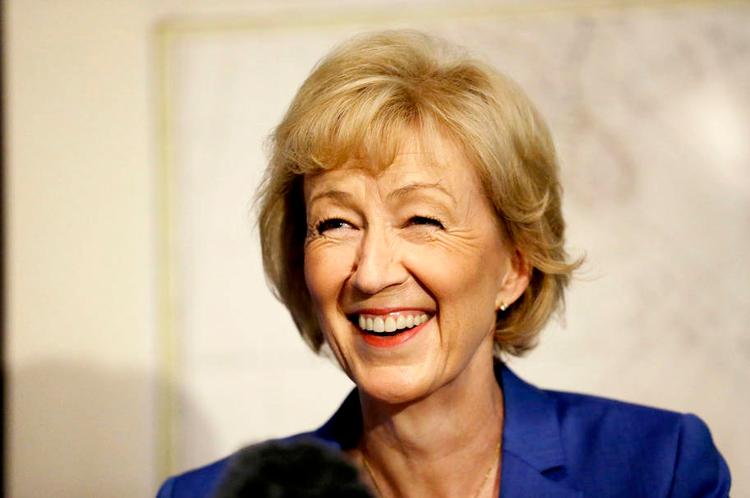 opløb. Andrea Leadsom er den ene af to kvindelige kandidater til at blive Storbritanniens næste premierminister. 