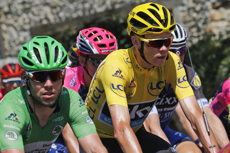 trøjerne. Selv om Chris Froome (th.) fører løbet, så har Mark Cavendish (tv.) været den bedst indtjenende rytter i Tour de France. 