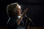 24. april 2016 talte Hillary Clinton på et vælgermøde i Bridgeport. Primærvalgene i 2016 endte med at blive mere vanskelige for Clinton, end de fleste havde forestillet sig. Men i sidste ende vandt hun over Bernie Sanders med et pænt  flertal af de delegerede. 